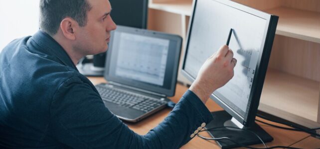Software de monitoramento Home Office: 4 melhores de 2025