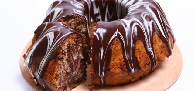 Nomes de comida com a letra B: Bolo, Banana, Biscoito… Nomes de comida com a letra B: Bolo, Banana, Biscoito…