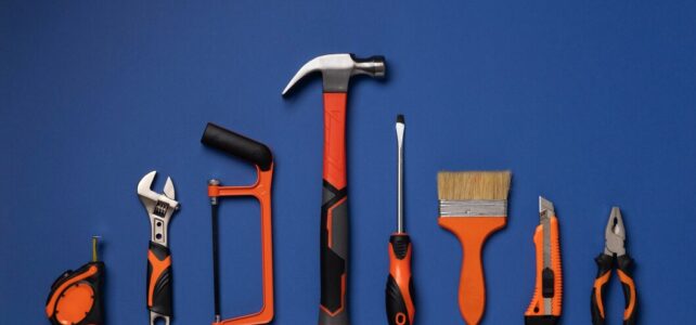 20 equipamentos e ferramentas que não podem faltar em uma obra