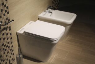 Como desentupir privada com garrafa PET?