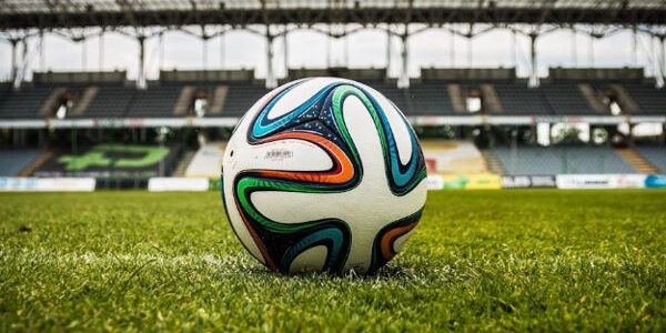 Como usar o intervalo do futebol de forma inteligente nas apostas ao vivo?
